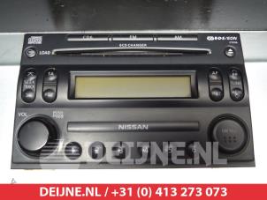 Używane Radio Nissan Navara (D40) 2.5 dCi 16V 4x4 Cena € 75,00 Procedura marży oferowane przez V.Deijne Jap.Auto-onderdelen BV