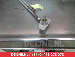 Usagé Mécanique essuie-glace Mitsubishi Pajero Pinin (H6/H7) 2.0 GDI 16V 5-drs. Prix sur demande proposé par V.Deijne Jap.Auto-onderdelen BV