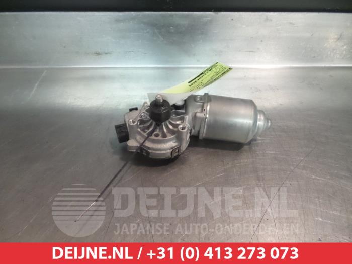 Front wiper motor from a Mitsubishi ASX 1.6 MIVEC 16V 2015