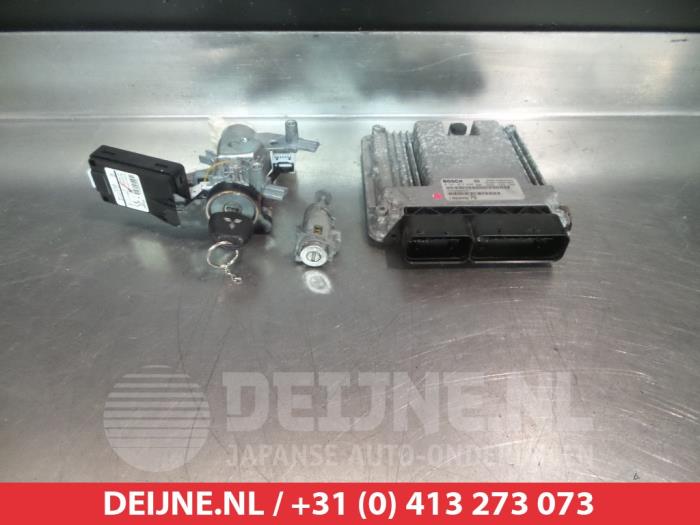 Used Engine management computer Mitsubishi Outlander (CW) 2.0 DI-D 16V 4x4 Price € 200,00 Margin scheme offered by V.Deijne Jap.Auto-onderdelen BV