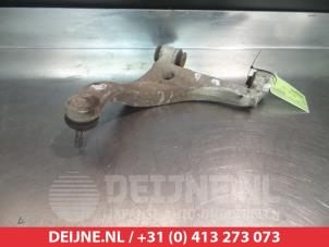 Used Rear wishbone, left Lexus LS (F4) 430 4.3 32V VVT-i Price on request offered by V.Deijne Jap.Auto-onderdelen BV