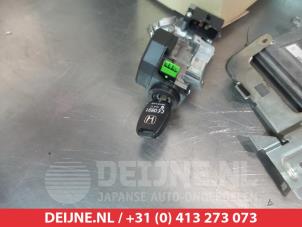 Used Ignition lock + key Honda Insight (ZE2) 1.3 16V VTEC Price on request offered by V.Deijne Jap.Auto-onderdelen BV