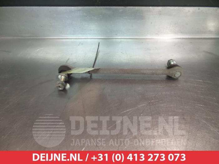 Używane Lacznik stabilizatora Nissan Note (E12) 1.2 DIG-S 98 Cena € 20,00 Procedura marży oferowane przez V.Deijne Jap.Auto-onderdelen BV