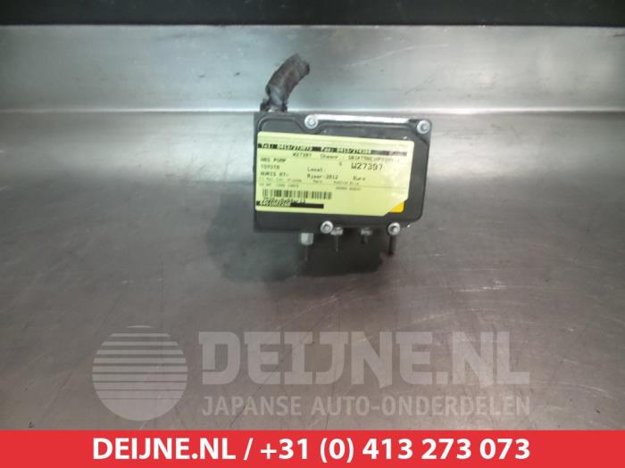 Used ABS pump Toyota Auris (E15) 1.33 Dual VVT-I 16V Price € 100,00 Margin scheme offered by V.Deijne Jap.Auto-onderdelen BV