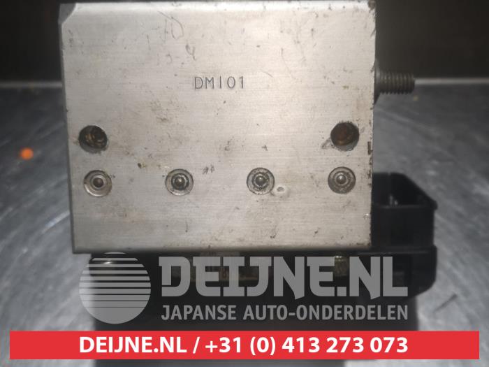 Used ABS pump Daihatsu Sirion/Storia (M1) 1.0 12V 4x4 Price € 75,00 Margin scheme offered by V.Deijne Jap.Auto-onderdelen BV