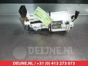 Usados Bomba eléctrica de combustible Toyota Urban Cruiser 1.4 D-4D AWD Precio € 75,00 Norma de margen ofrecido por V.Deijne Jap.Auto-onderdelen BV