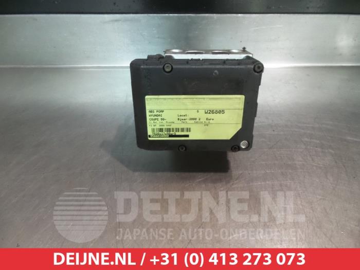 Usagé Pompe ABS Hyundai Coupe 2.0i 16V Prix € 50,00 Règlement à la marge proposé par V.Deijne Jap.Auto-onderdelen BV
