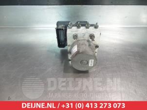 ABS-pump från en Hyundai i40 CW (VFC) 1.7 CRDi 16V 2012