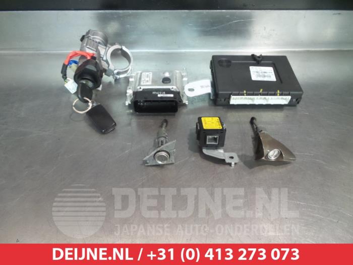 Used Engine management computer Hyundai i30 (GDHB5) 1.4 16V Price € 150,00 Margin scheme offered by V.Deijne Jap.Auto-onderdelen BV