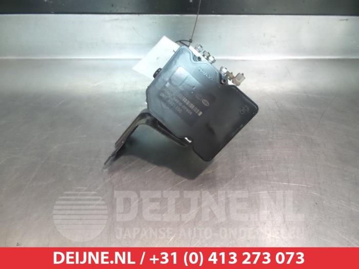 Begagnade ABS-pump Kia Sorento II (XM) Pris € 100,00 Marginaltabell erbjuds av V.Deijne Jap.Auto-onderdelen BV