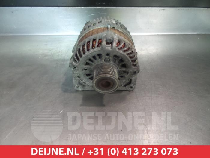 Usagé Dynamo Nissan X-Trail (T31) 2.0 XE,SE,LE dCi 16V 4x2 Prix € 35,00 Règlement à la marge proposé par V.Deijne Jap.Auto-onderdelen BV
