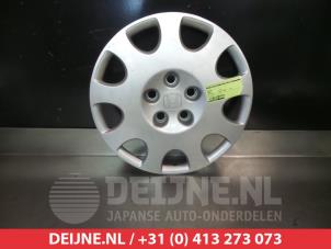 Used Wheel cover (spare) Honda CR-V (RD6/7/8) 2.0i 16V VTEC Price on request offered by V.Deijne Jap.Auto-onderdelen BV