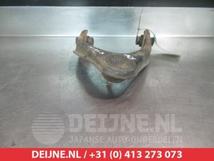 Used Front upper wishbone, right Honda Civic Price on request offered by V.Deijne Jap.Auto-onderdelen BV