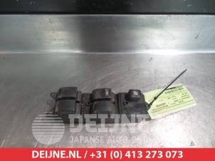 Used Multi-functional window switch Mitsubishi L-200 2.5 TD 4x4 Price on request offered by V.Deijne Jap.Auto-onderdelen BV