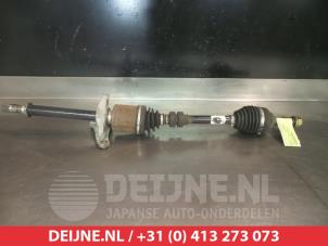 Used Front drive shaft, right Nissan Qashqai (J10) 1.5 dCi Price € 75,00 Margin scheme offered by V.Deijne Jap.Auto-onderdelen BV