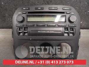 Usados Radio Mazda MX-5 (NC18/1A) 1.8i 16V Precio € 100,00 Norma de margen ofrecido por V.Deijne Jap.Auto-onderdelen BV