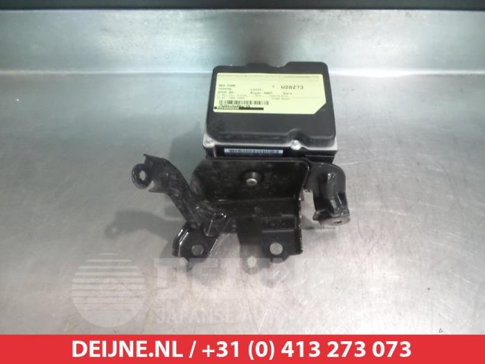 Usagé Pompe ABS Toyota Aygo (B10) 1.0 12V VVT-i Prix € 35,00 Règlement à la marge proposé par V.Deijne Jap.Auto-onderdelen BV