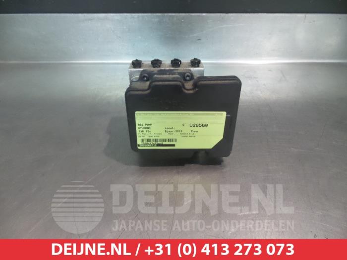 Begagnade ABS-pump Hyundai i30 (GDHB5) 1.4 16V Pris € 75,00 Marginaltabell erbjuds av V.Deijne Jap.Auto-onderdelen BV