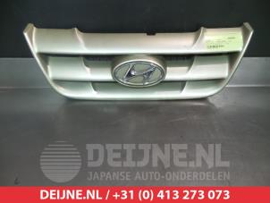 Used Grille Hyundai Matrix 1.6 16V Price on request offered by V.Deijne Jap.Auto-onderdelen BV