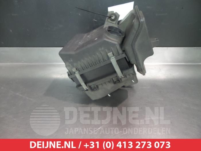 Begagnade Luftfilterhus Mitsubishi Lancer (CS/CT) Pris € 50,00 Marginaltabell erbjuds av V.Deijne Jap.Auto-onderdelen BV
