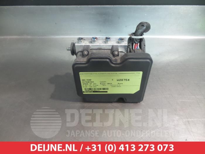 Begagnade ABS-pump Mitsubishi Space Star (A0) 1.2 12V Pris € 100,00 Marginaltabell erbjuds av V.Deijne Jap.Auto-onderdelen BV