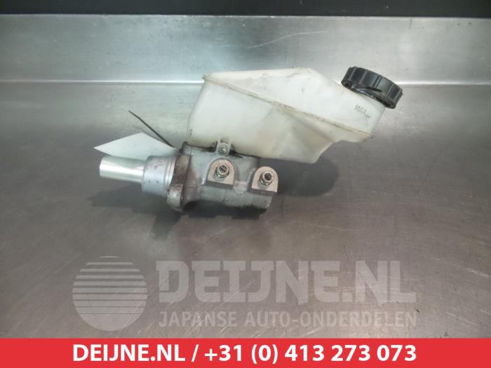 Gebrauchte Hauptbremszylinder Toyota Yaris II (P9) 1.4 D-4D Preis € 30,00 Margenregelung angeboten von V.Deijne Jap.Auto-onderdelen BV