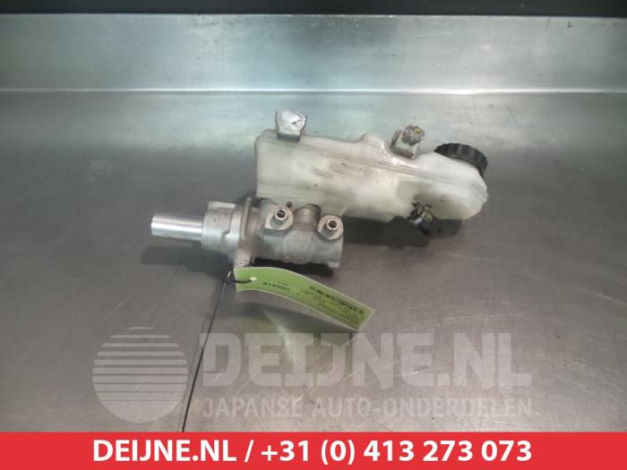 Gebrauchte Hauptbremszylinder Toyota Auris (E15) 1.4 D-4D-F 16V Preis € 30,00 Margenregelung angeboten von V.Deijne Jap.Auto-onderdelen BV