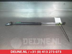 Used Rear gas strut, left Toyota Urban Cruiser 1.4 D-4D AWD Price on request offered by V.Deijne Jap.Auto-onderdelen BV