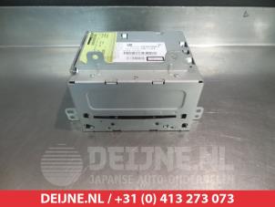 Used CD player Chevrolet Cruze 1.8 16V VVT Bifuel Price on request offered by V.Deijne Jap.Auto-onderdelen BV