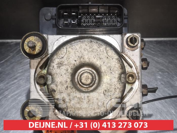 Usagé Bloc ABS Suzuki Grand Vitara I (FT/GT/HT) 1.6 16V Prix € 50,00 Règlement à la marge proposé par V.Deijne Jap.Auto-onderdelen BV