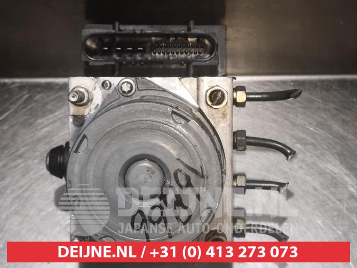 Gebrauchte ABS Pumpe Subaru Impreza II (GD) 2.0 Turbo 16V WRX Preis € 75,00 Margenregelung angeboten von V.Deijne Jap.Auto-onderdelen BV