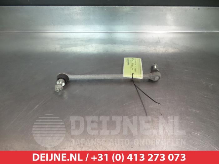 Używane Lacznik stabilizatora Nissan Note (E12) 1.2 DIG-S 98 Cena € 20,00 Procedura marży oferowane przez V.Deijne Jap.Auto-onderdelen BV
