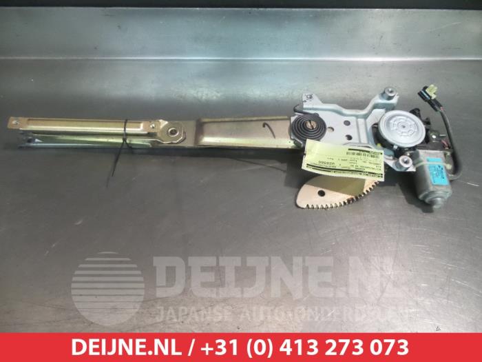 Door electric window regulator
