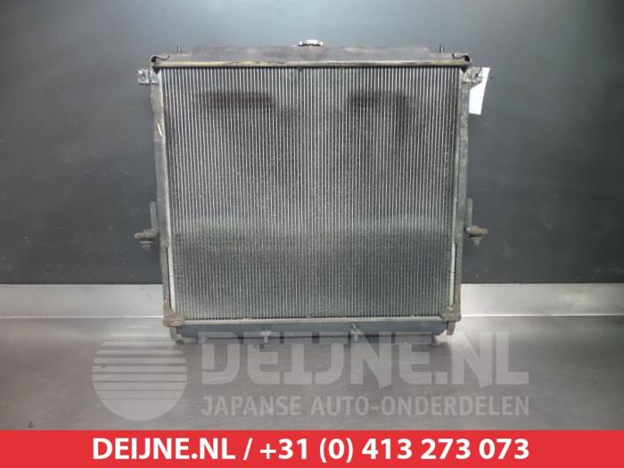 Usagé Radiateur Nissan Pathfinder (R51) 2.5 dCi 16V 4x4 Prix € 75,00 Règlement à la marge proposé par V.Deijne Jap.Auto-onderdelen BV