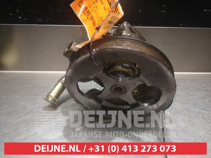 Used Power steering pump Daihatsu YRV (M2) 1.3 16V DVVT 4x4 Price € 25,00 Margin scheme offered by V.Deijne Jap.Auto-onderdelen BV