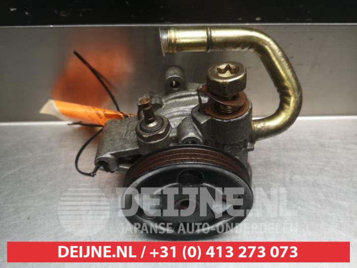 Usagé Pompe de direction Daihatsu Cuore (L251/271/276) Prix € 25,00 Règlement à la marge proposé par V.Deijne Jap.Auto-onderdelen BV