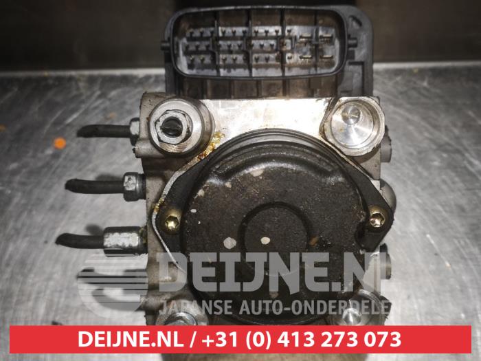 Używane Pompa ABS Daihatsu Terios (J1) 1.3 16V DVVT 4x4 Cena € 100,00 Procedura marży oferowane przez V.Deijne Jap.Auto-onderdelen BV