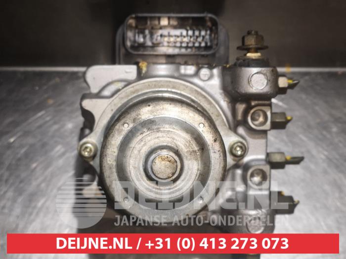 Używane Pompa ABS Honda Stream I (RN) 1.7 16V VTEC Cena € 25,00 Procedura marży oferowane przez V.Deijne Jap.Auto-onderdelen BV