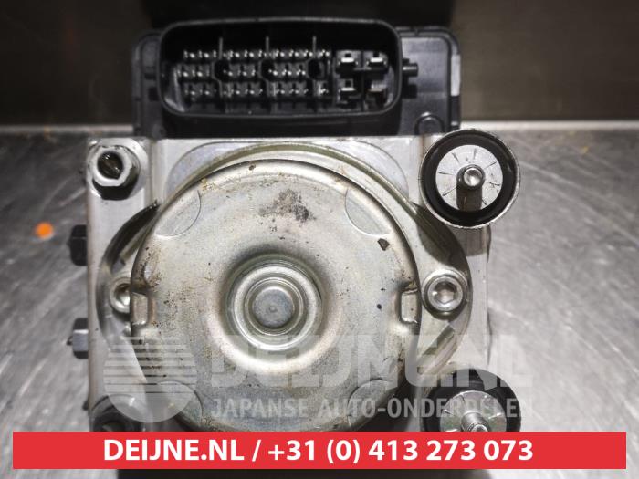 Used ABS pump Daihatsu Cuore (L251/271/276) 1.0 12V DVVT Price € 50,00 Margin scheme offered by V.Deijne Jap.Auto-onderdelen BV