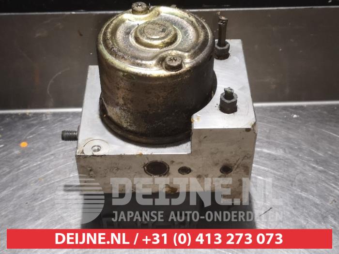 Used ABS pump Daihatsu Sirion/Storia (M1) 1.0 12V Price € 75,00 Margin scheme offered by V.Deijne Jap.Auto-onderdelen BV