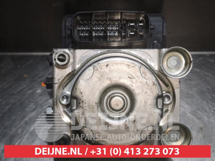 Używane Pompa ABS Daihatsu Trevis 1.0 12V DVVT Cena € 25,00 Procedura marży oferowane przez V.Deijne Jap.Auto-onderdelen BV
