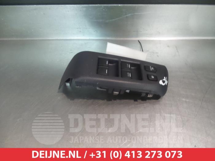 Usados Interruptor combinado de ventanillas Honda Insight (ZE2) 1.3 16V VTEC Precio € 40,00 Norma de margen ofrecido por V.Deijne Jap.Auto-onderdelen BV