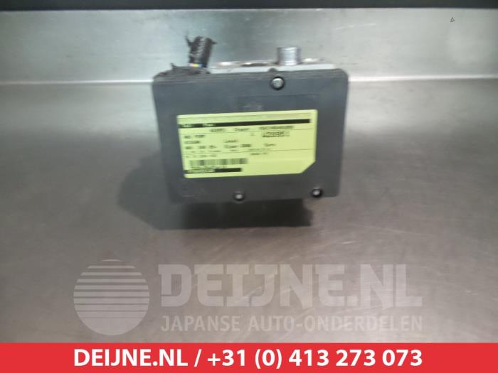 Gebrauchte ABS Pumpe Nissan Navara (D40) 2.5 dCi 16V 4x4 Preis € 35,00 Margenregelung angeboten von V.Deijne Jap.Auto-onderdelen BV