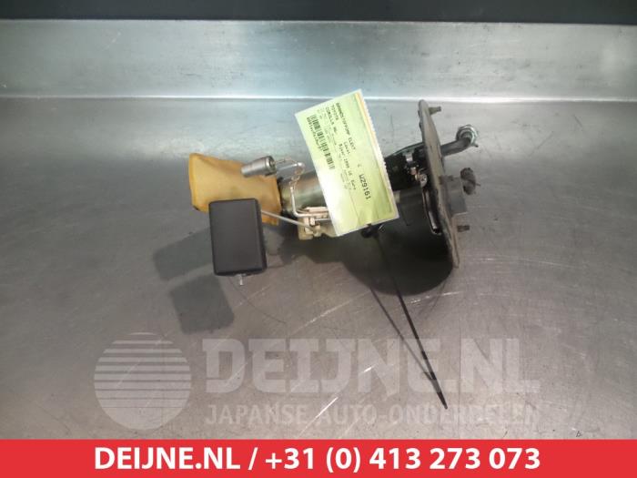 Usagé Pompe carburant électrique Toyota Corolla (E11) 1.3 16V Prix € 35,00 Règlement à la marge proposé par V.Deijne Jap.Auto-onderdelen BV