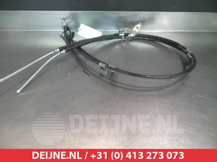 Usagé Câble frein à main Toyota GT86 Prix € 35,00 Règlement à la marge proposé par V.Deijne Jap.Auto-onderdelen BV