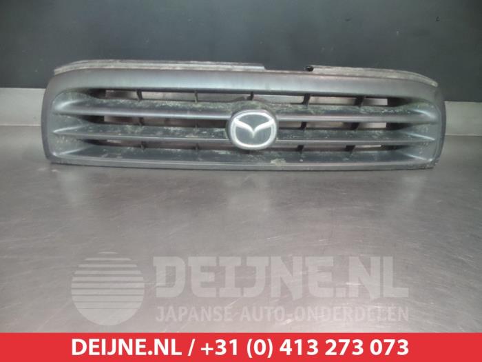 Używane Grill Mazda B (UJ/UN) 2.5 D 4x4 Cena € 25,00 Procedura marży oferowane przez V.Deijne Jap.Auto-onderdelen BV