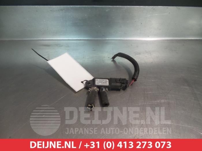 Used Particulate filter sensor Suzuki Grand Vitara II (JT) 1.9 DDiS Price € 35,00 Margin scheme offered by V.Deijne Jap.Auto-onderdelen BV
