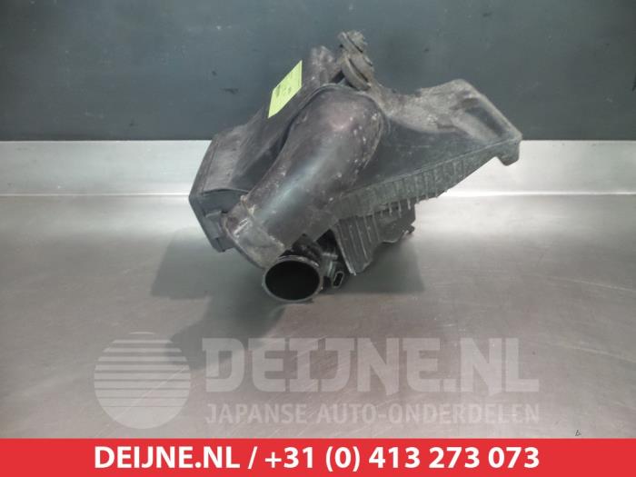 Begagnade Luftfilterhus Nissan Micra (K12) Pris € 35,00 Marginaltabell erbjuds av V.Deijne Jap.Auto-onderdelen BV
