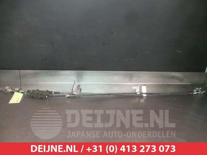 Usagé Câble frein à main Mazda CX-3 (DJ/DK) 1.5 Skyactiv D 105 16V Prix € 35,00 Règlement à la marge proposé par V.Deijne Jap.Auto-onderdelen BV