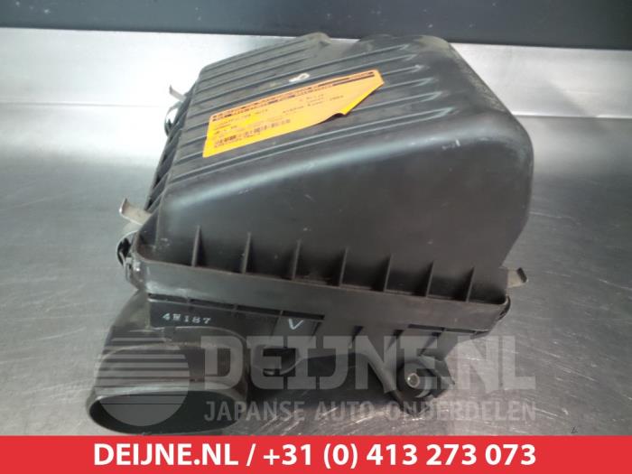 Begagnade Luftfilterhus Honda HR-V (GH) 1.6 16V VTEC 4x4 Pris € 25,00 Marginaltabell erbjuds av V.Deijne Jap.Auto-onderdelen BV